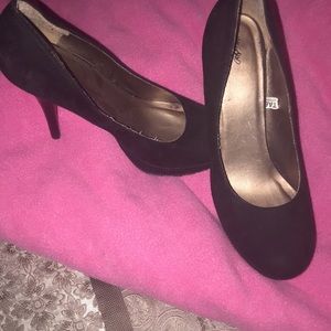 Never worn heels